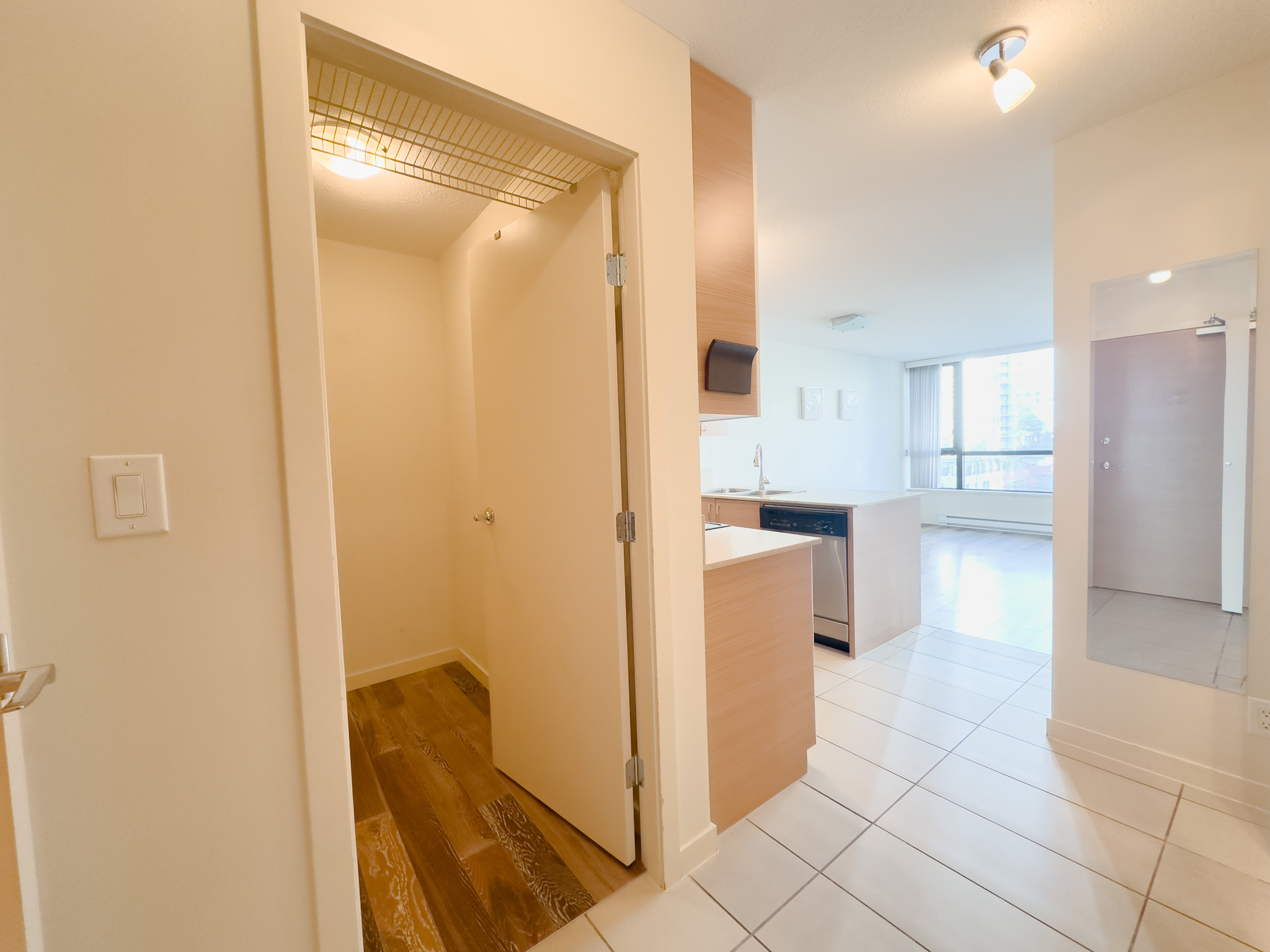 1105 - 928 Homer Street - 1105