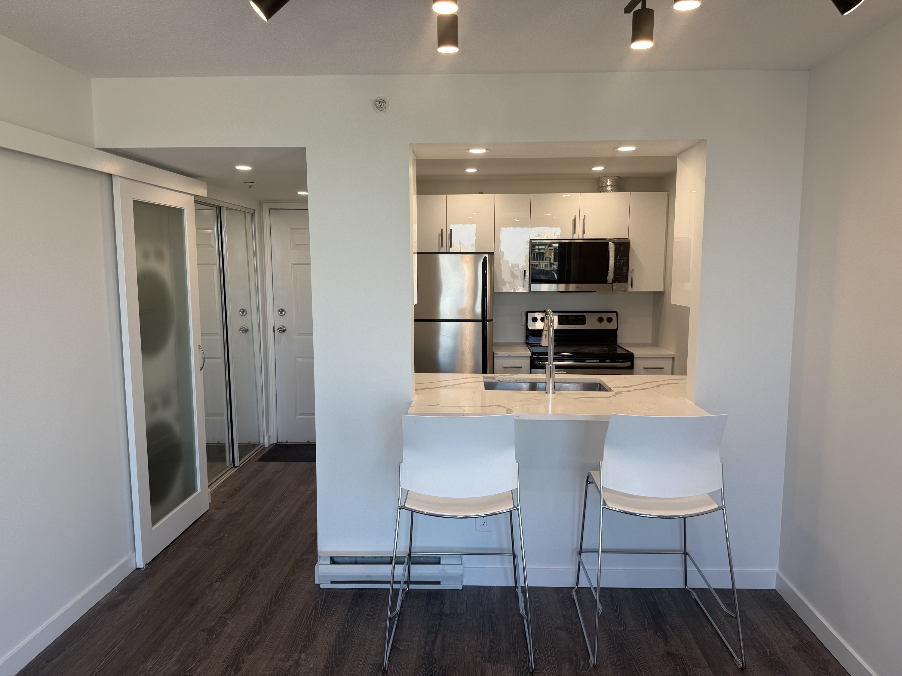 811 Helmcken Street - 1507